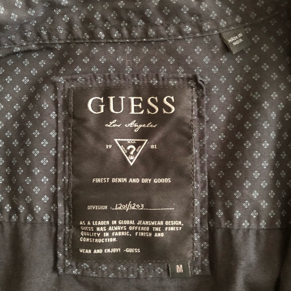 Guess button down shirt - Picture 3 of 4